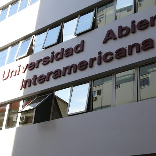 UAI conformó las Comisiones...