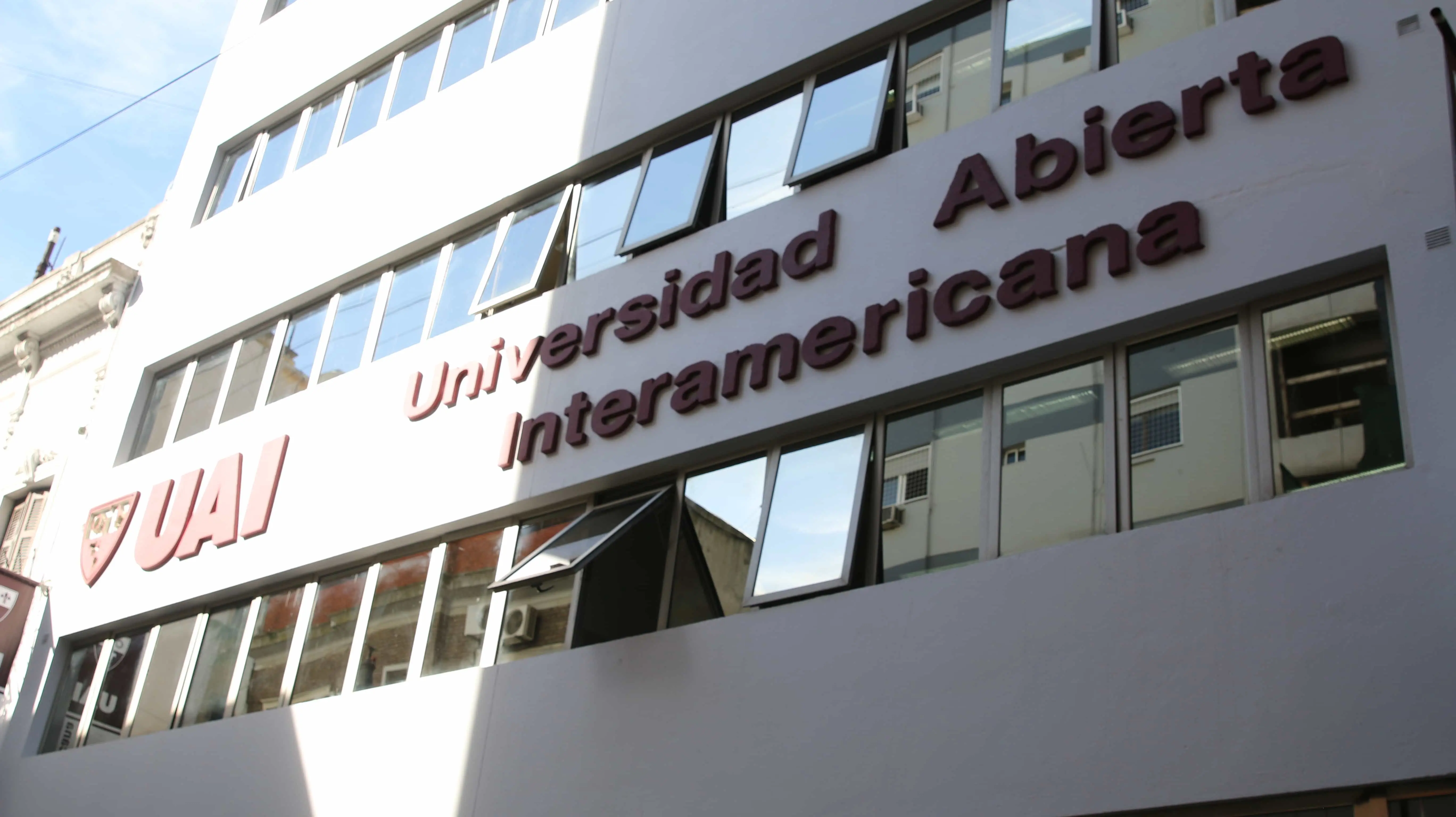 Universidad Abierta Interamericana