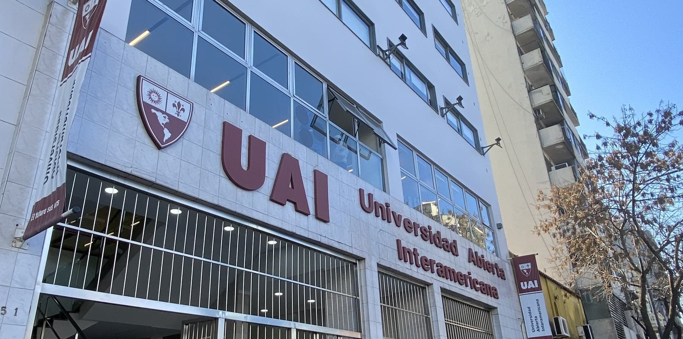 UAI firma convenio con CONEAU